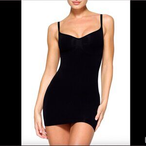 SKIMS Seamless Sculpt Stretch-Woven Slip Dress – Black – Medium – Like New